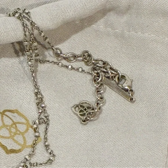 Kendra Scott Poppy Heart Gold Pendant Necklace In Rose Quartz - Picture 4 of 4